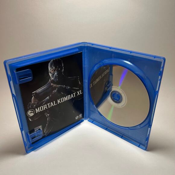 Mortal Kombat XL - CIB - PS4 - Picture 3 of 5